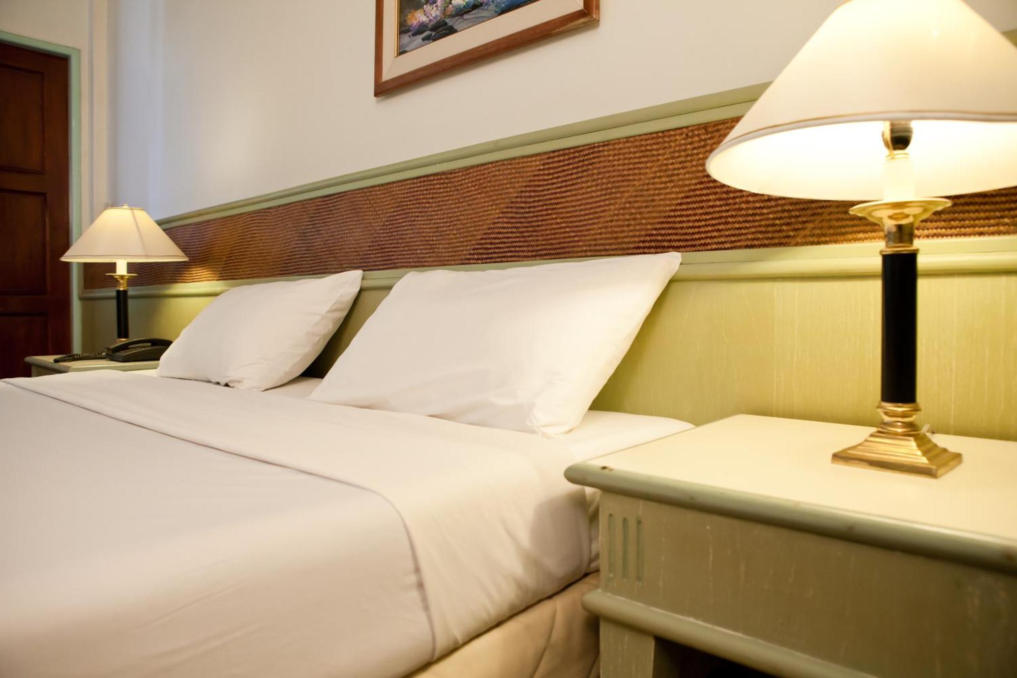 Tanyong Hotel Narathiwat Dış mekan fotoğraf