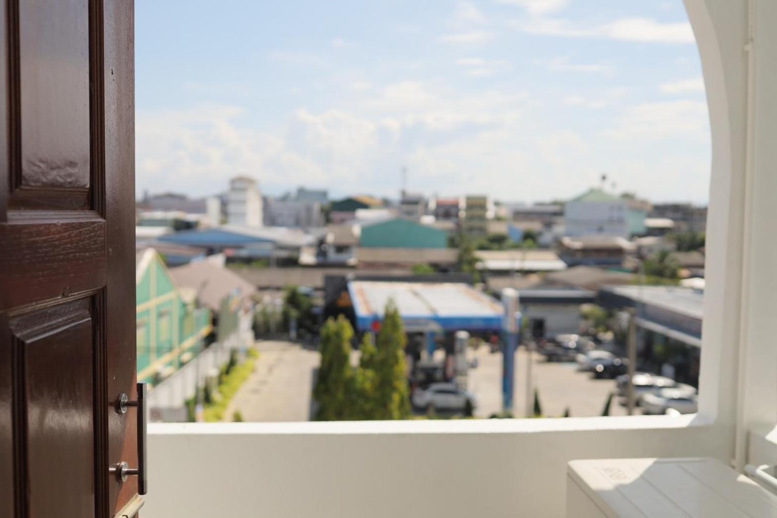Tanyong Hotel Narathiwat Dış mekan fotoğraf